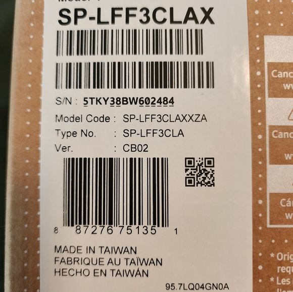 Samsung Le Freestyle Projector, battery base, hard shell carrying case. - Picture 2 of 10